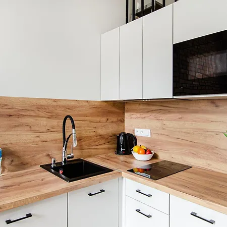 3b Loft Apartment *